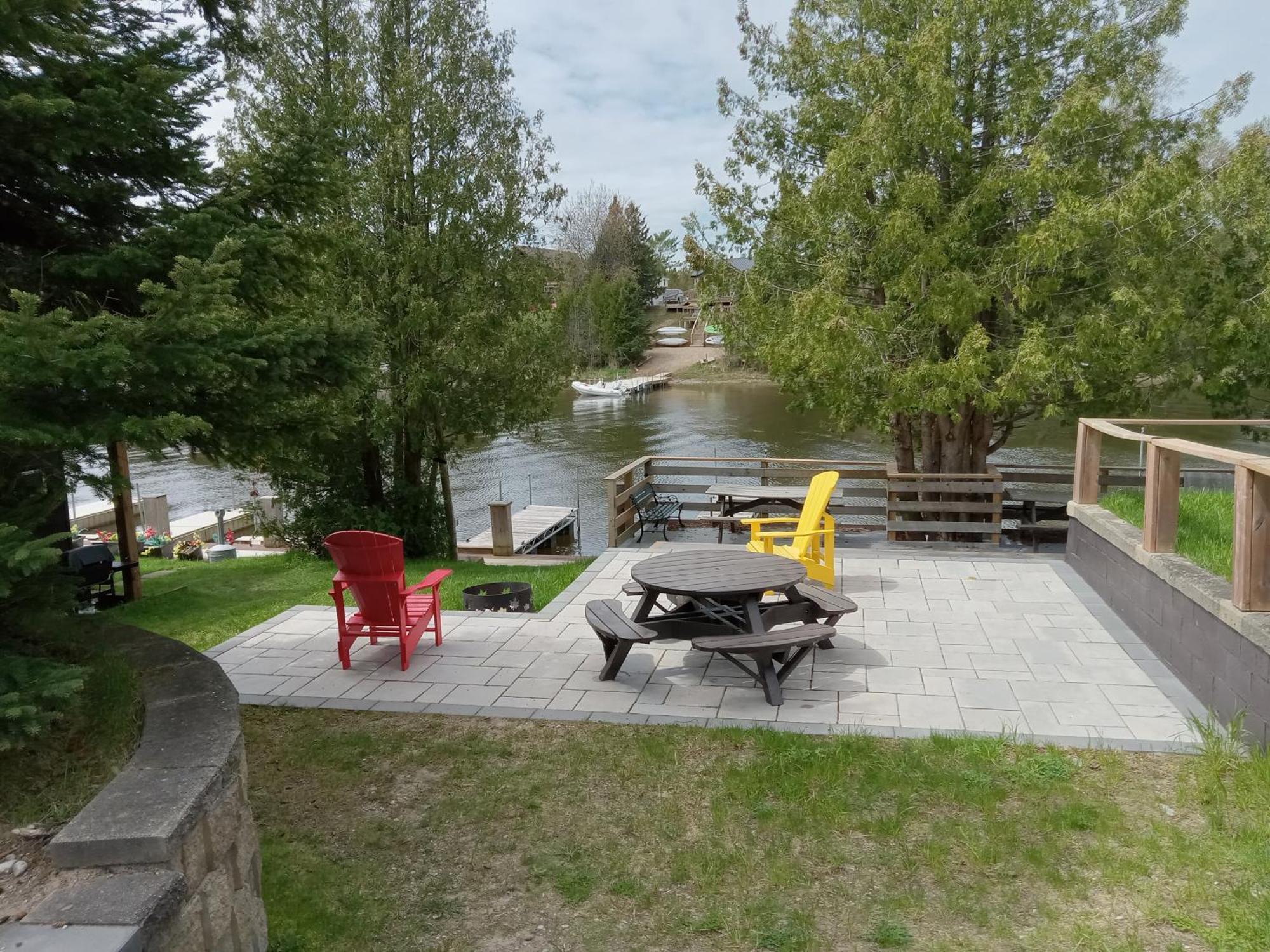 Sauble River Marina And Lodge Resort ซอเบอร์บีช ภายนอก รูปภาพ